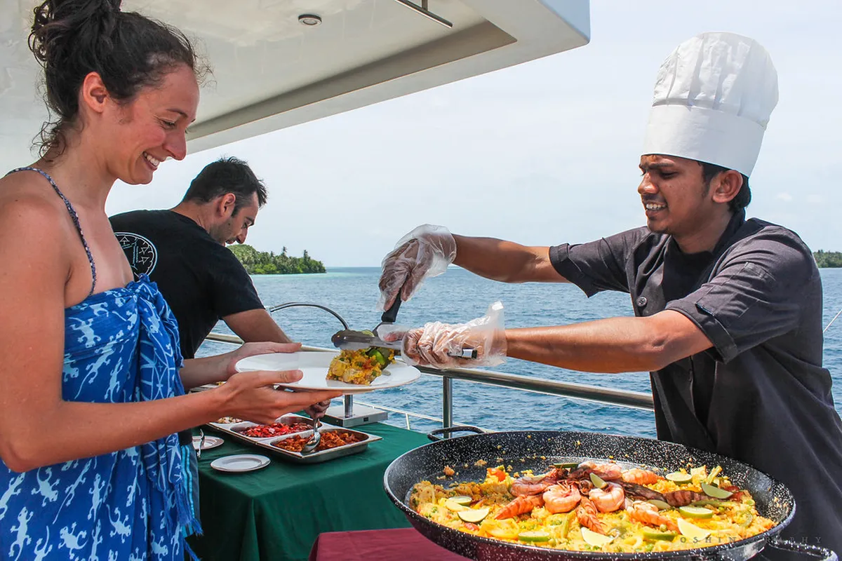 Your Ultimate Valencia Food Tour Guide 2025