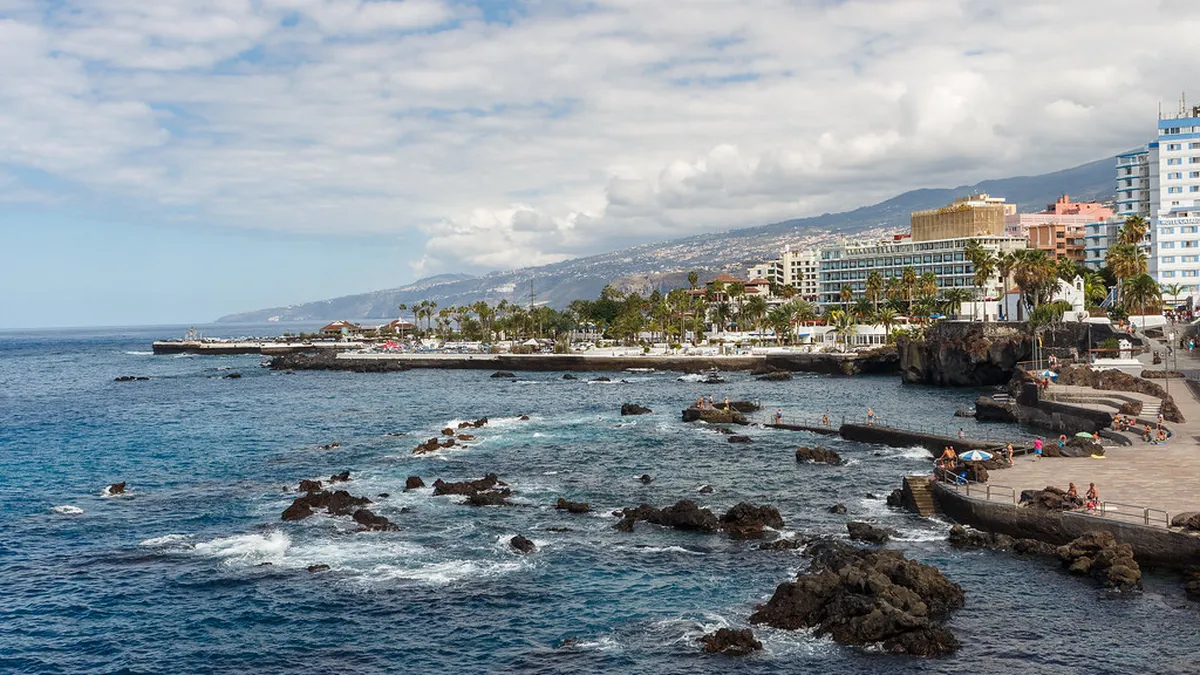 Where to Stay Puerto Cruz: Best Hotels & Areas for 2025
