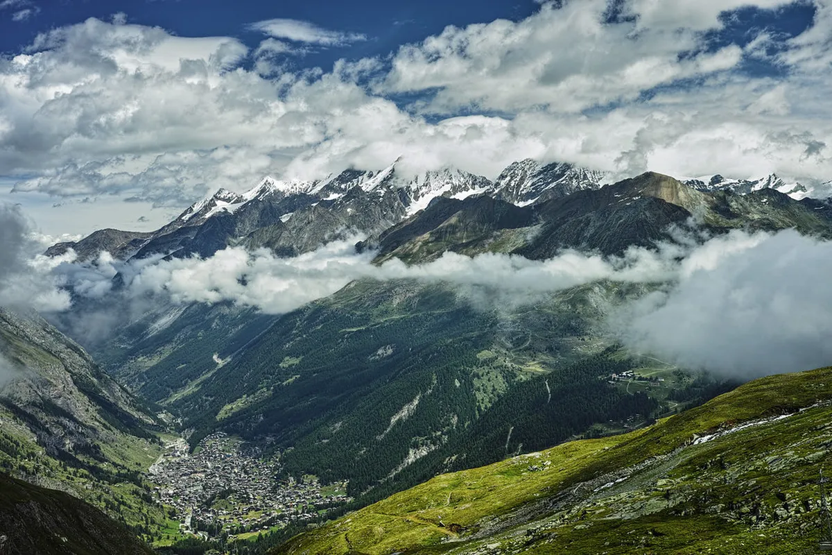 Zermatt Beginner Hiking Trails: Easy Paths & Matterhorn Views