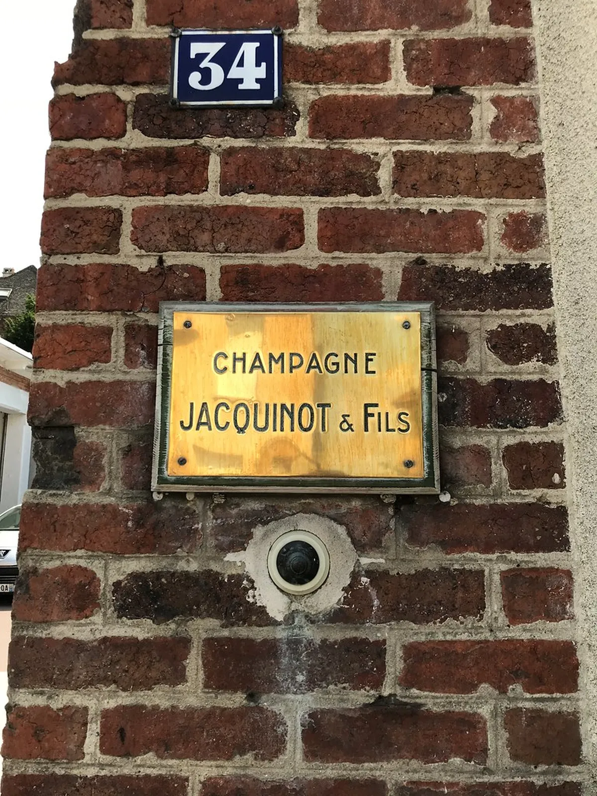 Your Essential Épernay Champagne Houses Guide 2025