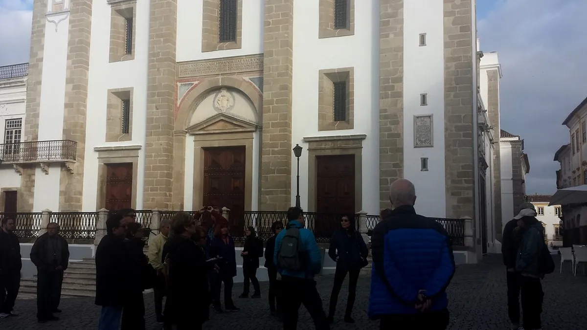 Évora Walking Tours: Your Ultimate 2025 Guide